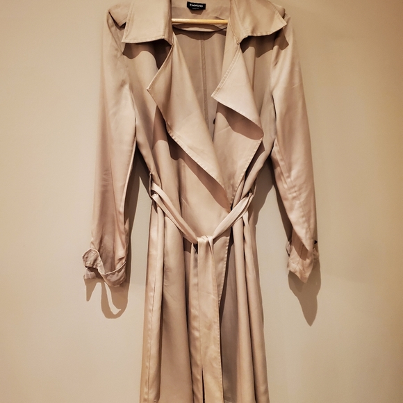 bebe Jackets & Blazers - Bebe cream trench coat